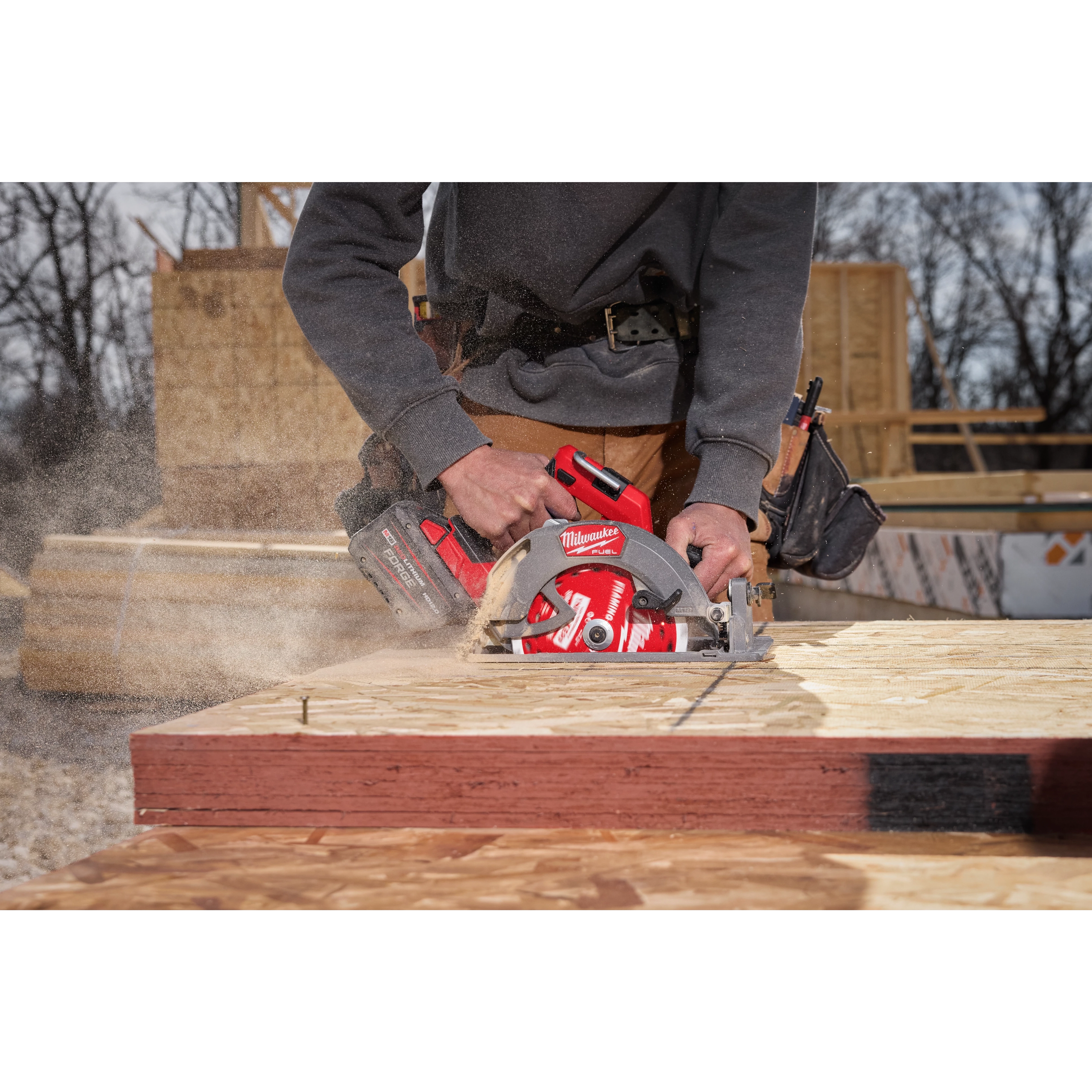 Milwaukee Tool 2834-21HD M18 FUEL 7-1/4 In Circular Saw Kit
