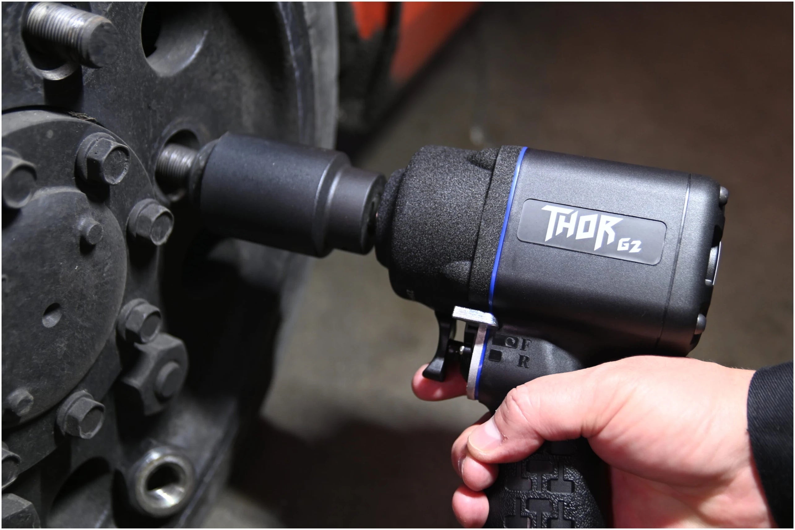 Astro Pneumatic THOR G2 Impact Wrench in use on lug nuts