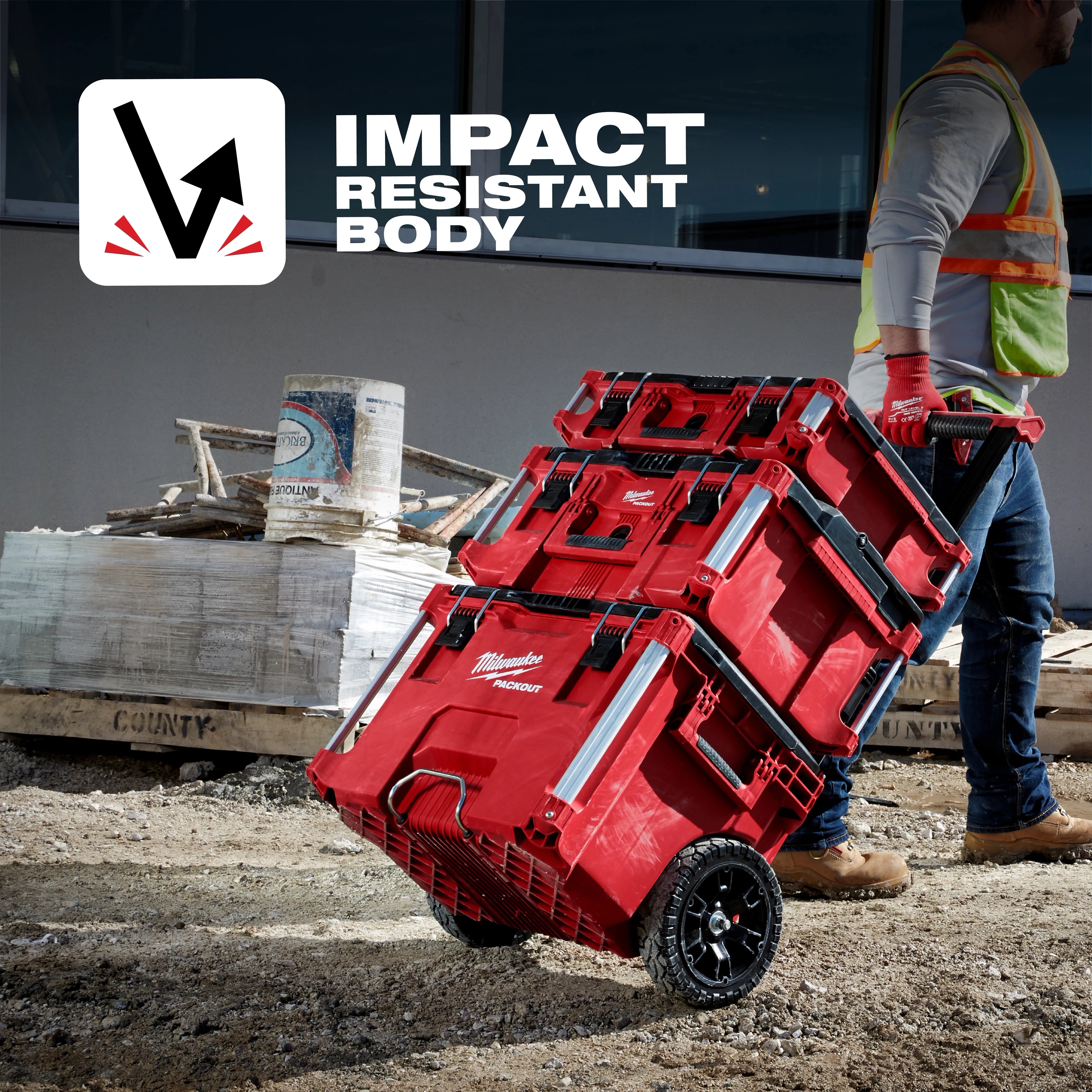 Milwaukee PACKOUT Large Tool Box IP65 weather seal close-up