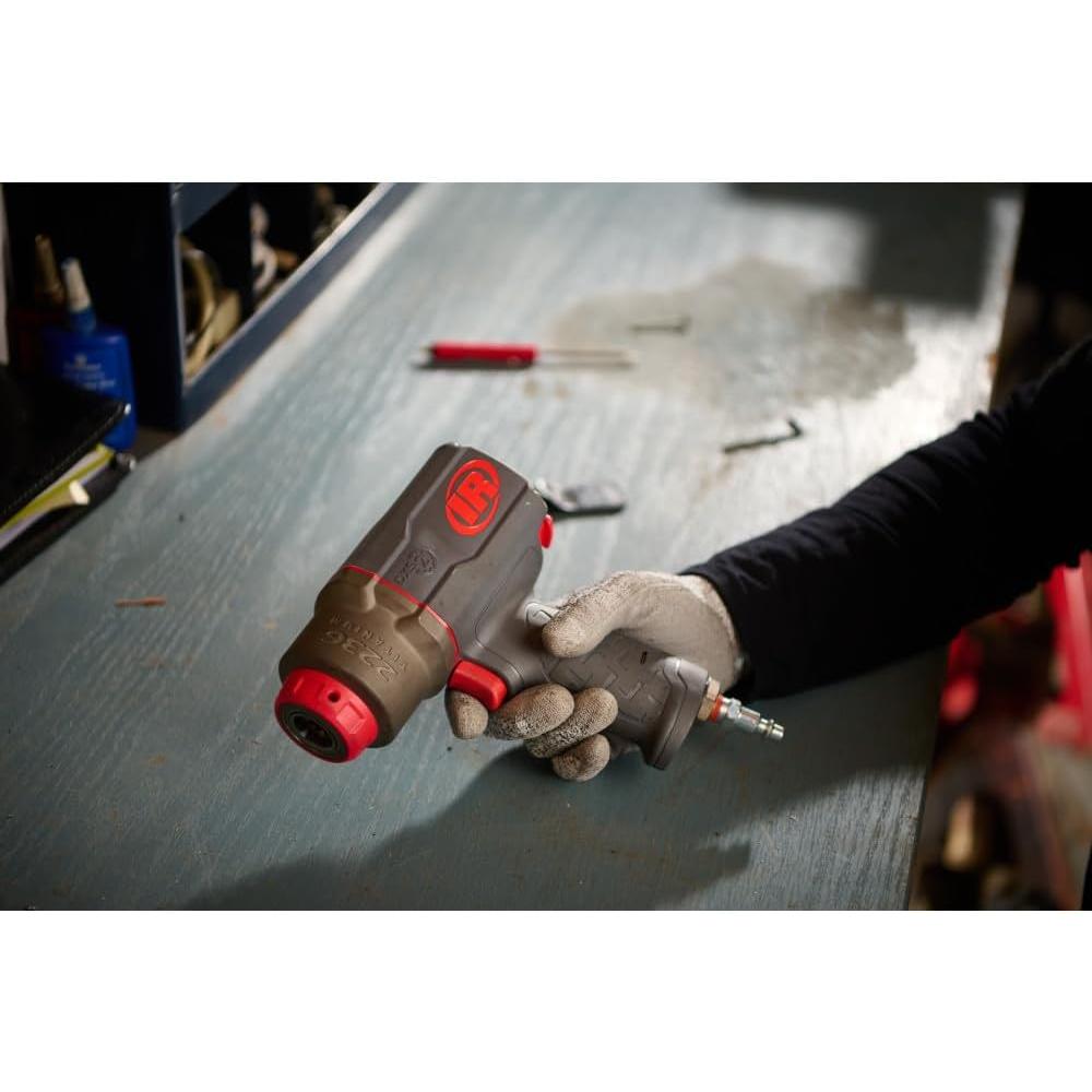 Ingersoll Rand 2236QTiMAX-2 Clé à chocs silencieuse à enclume allongée 1/2" Dr. x 2" avec système DXS Drive XChange, 1 500 pi-lb, 7 500 tr/min