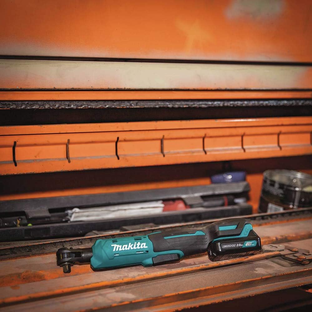 Makita Power Tools RW01R1 12V max CXT Lithium-Ion Cordless 3/8" / 1/4" Sq. Drive Ratchet Kit (2.0Ah)