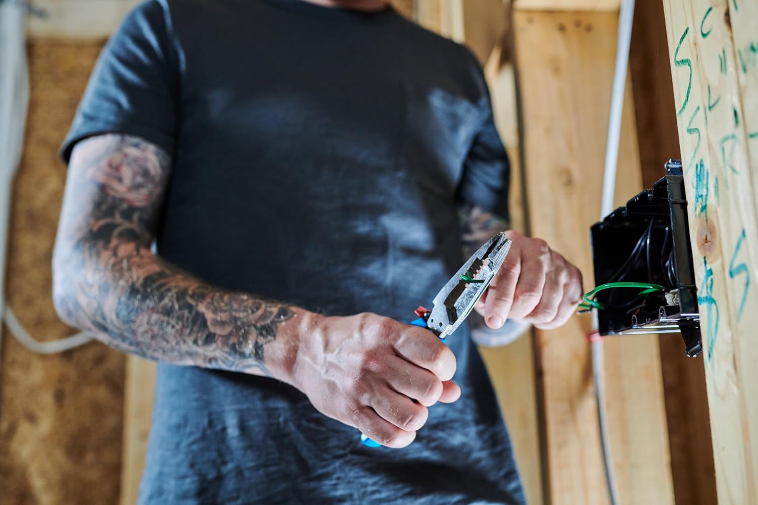 Channellock 968 7.5-INCH FORGED WIRE STRIPPER/CUTTER