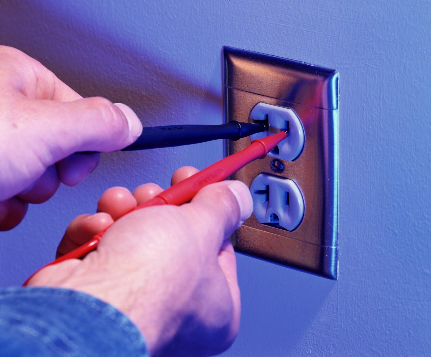 Fluke 650887 TEST PROBES  SLIM-REACH  FLAT BLADE - MODEL #TP1