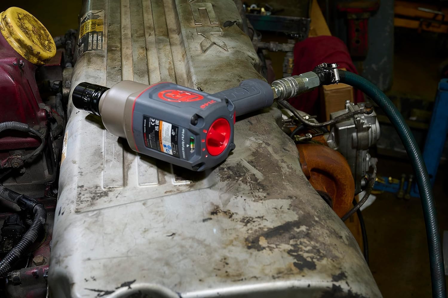 Clé à chocs pneumatique silencieuse Ingersoll Rand 2146Q2MAX, entraînement 1", couple de desserrage de 2000 pi-lb, couple maximal de 1450 pi-lb, 5500 tr/min