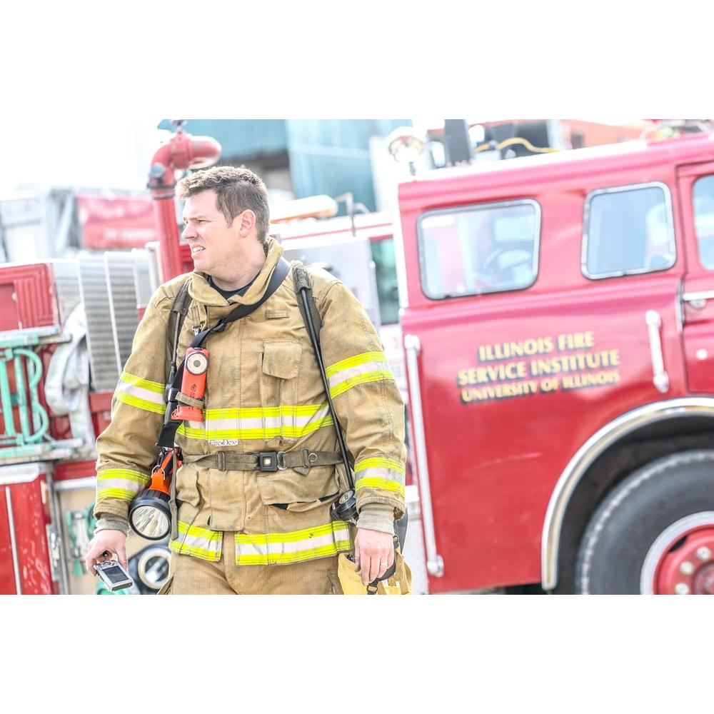 Streamlight 90540 Survivor LED Right Angle Flashlight, Orange - 175 Lumens