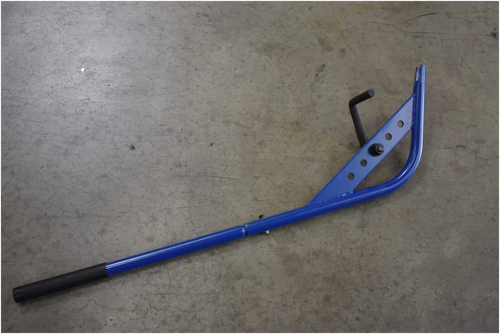 Astro Pneumatic 78914 Lower Control Arm 4ft Pry Bar flat lay on garage floor