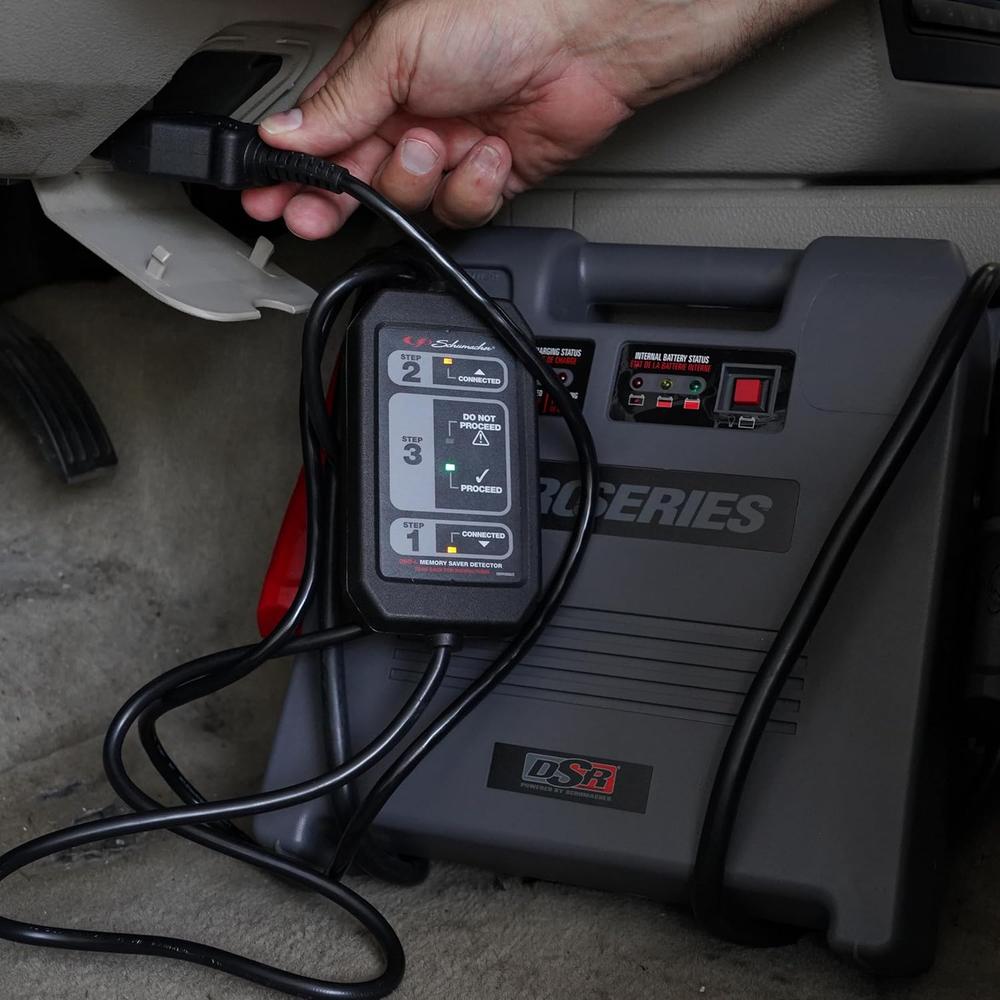 Schumacher Electric OBD-L ON-BOARD DIAGNOSTICS OBDII MEMORY SAVER DETECTOR