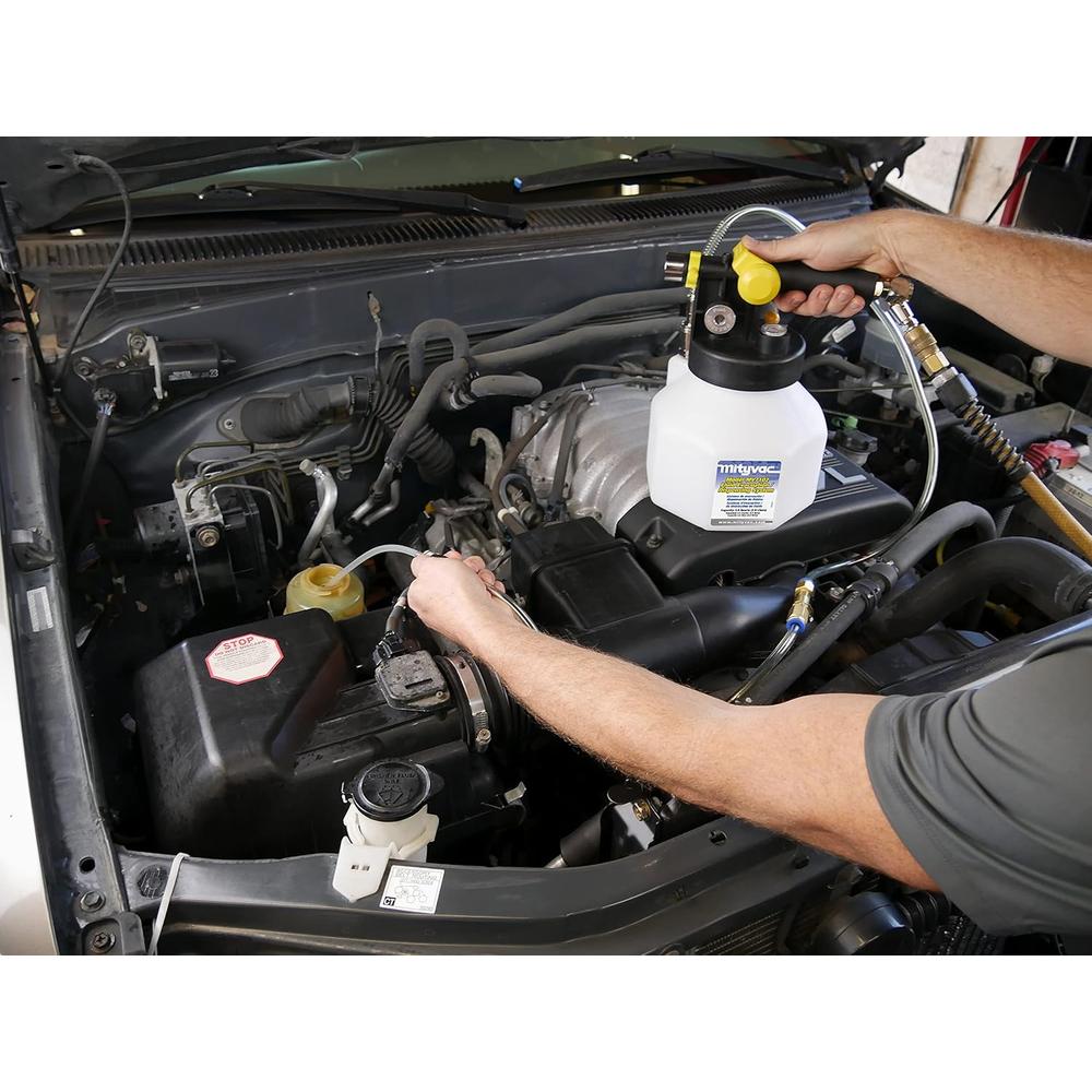 Mityvac MV7135 PREMIUM VACUUM BRAKE & CLUTCH BLEEDER KIT WITH 2.5L RESERVOIR