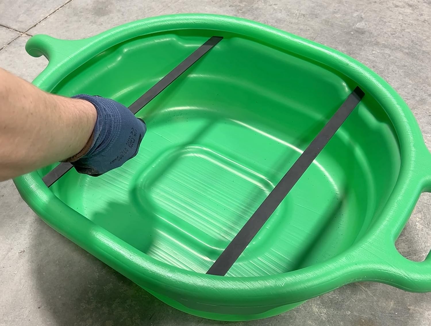 Lisle 38800 NO SPLATTER PAD WITH STEEL SUPPORTS, FOR USE WITH #17972 & #17982 (4.5-GALLON OVAL DRAIN PANS)