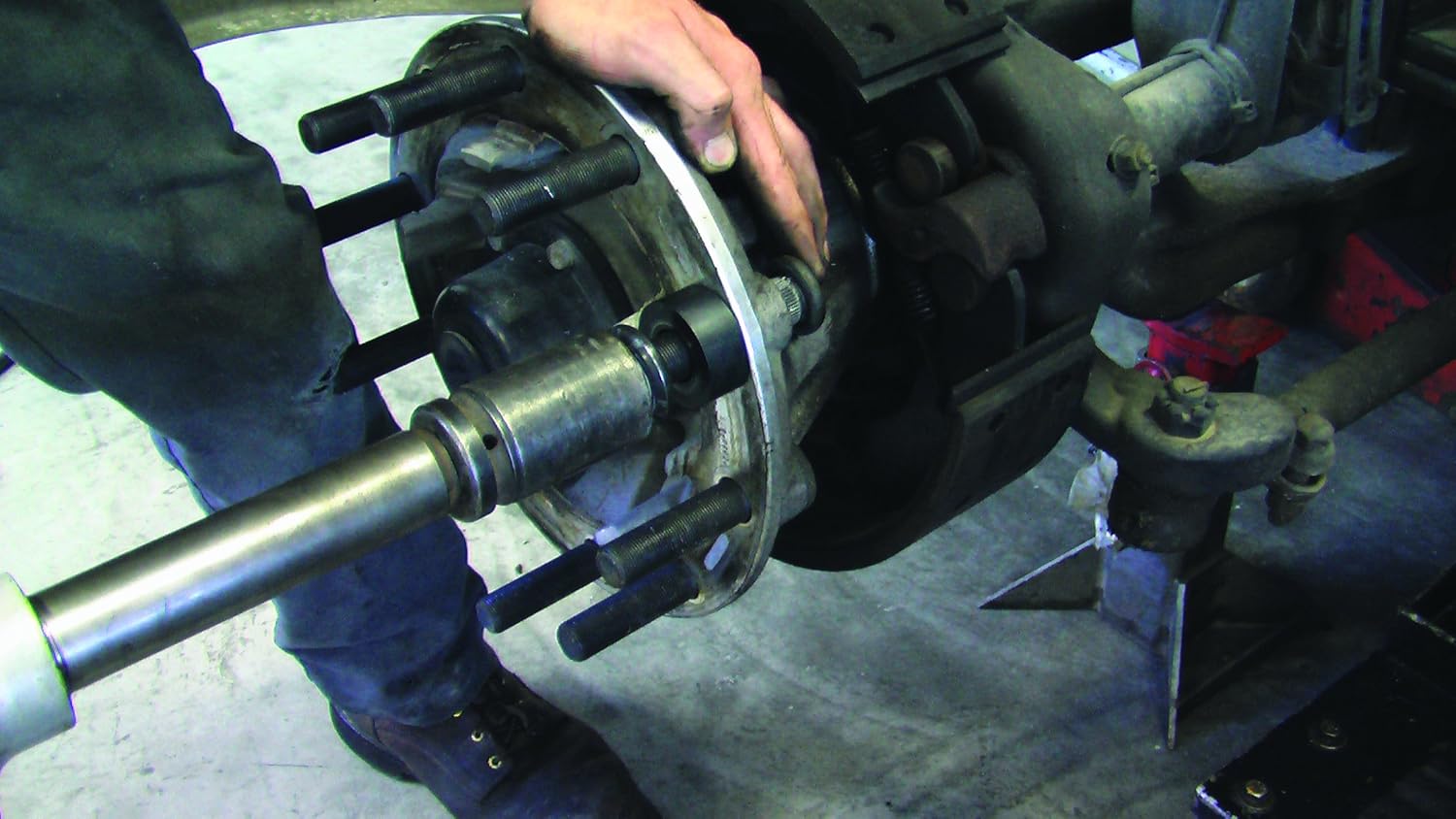 Lisle 28950 Truck Wheel Stud Installer