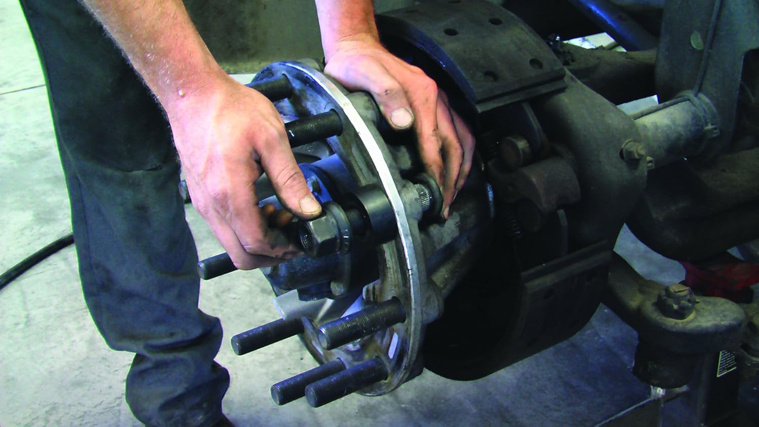 Lisle 28950 Truck Wheel Stud Installer