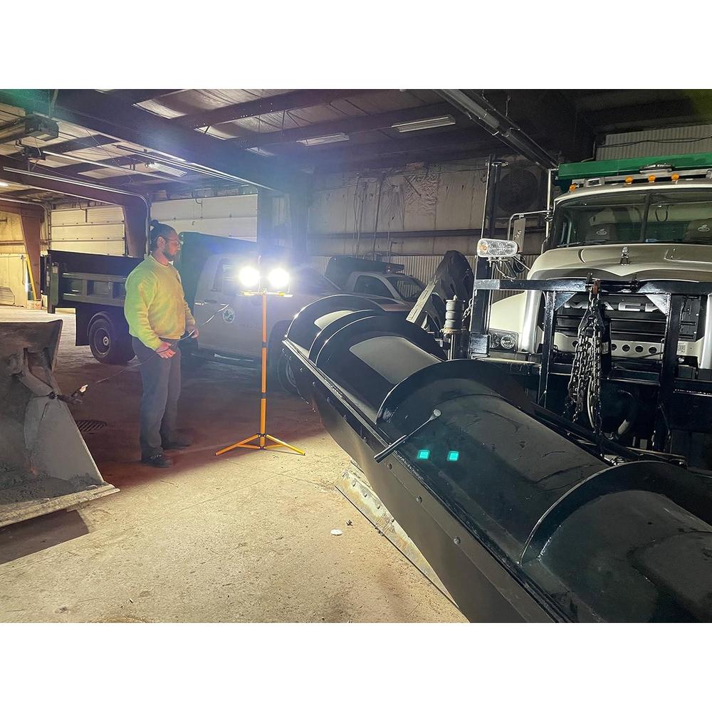 Twin 14.000 Lumen 120 SMD LED Super Bright FLOODLIGHTS Job SITE Work Light with Detachable Tripod LF240ST