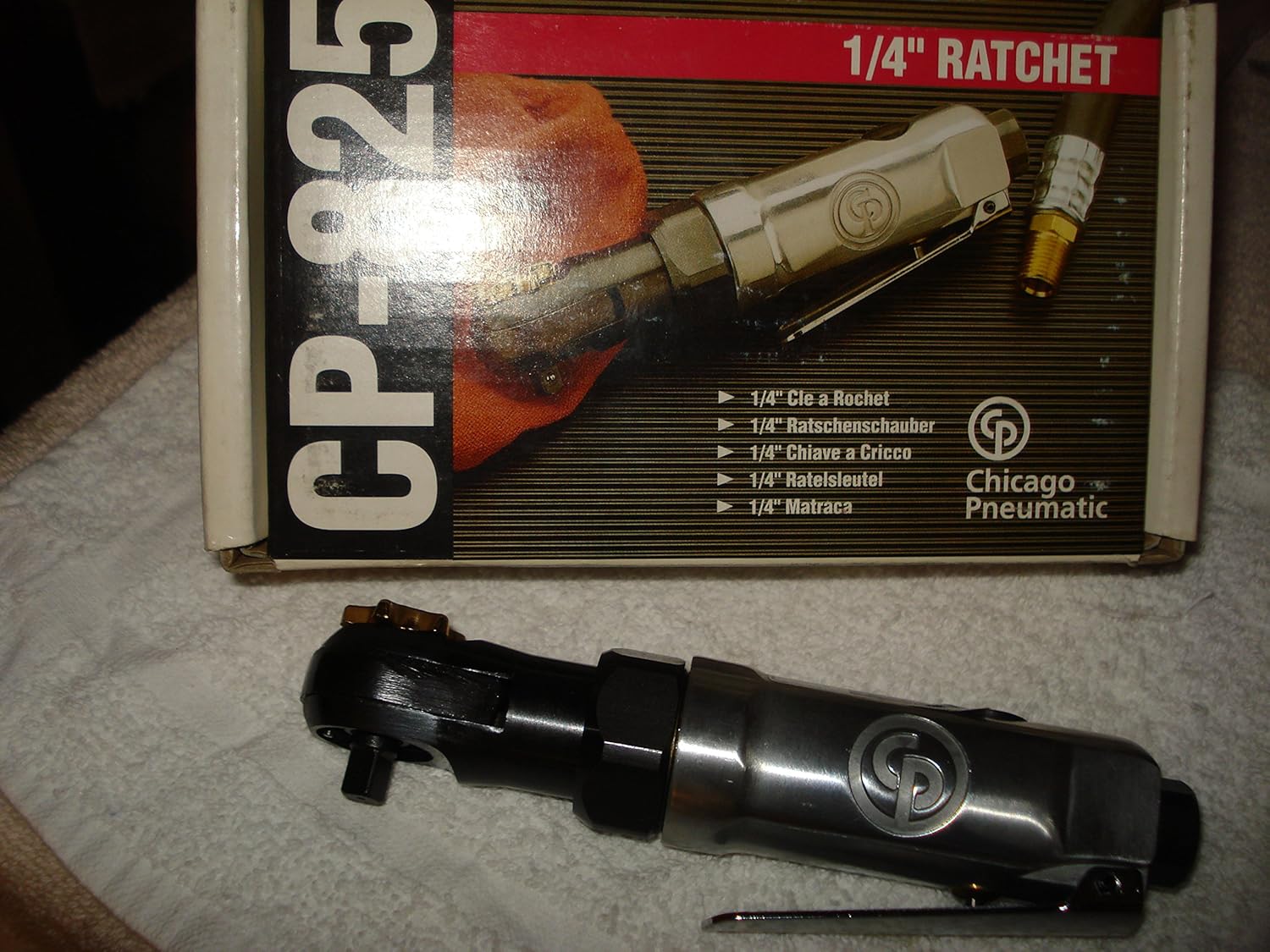 Chicago Pneumatic 825C 1/4-Inch Drive Standard Duty Air Ratchet