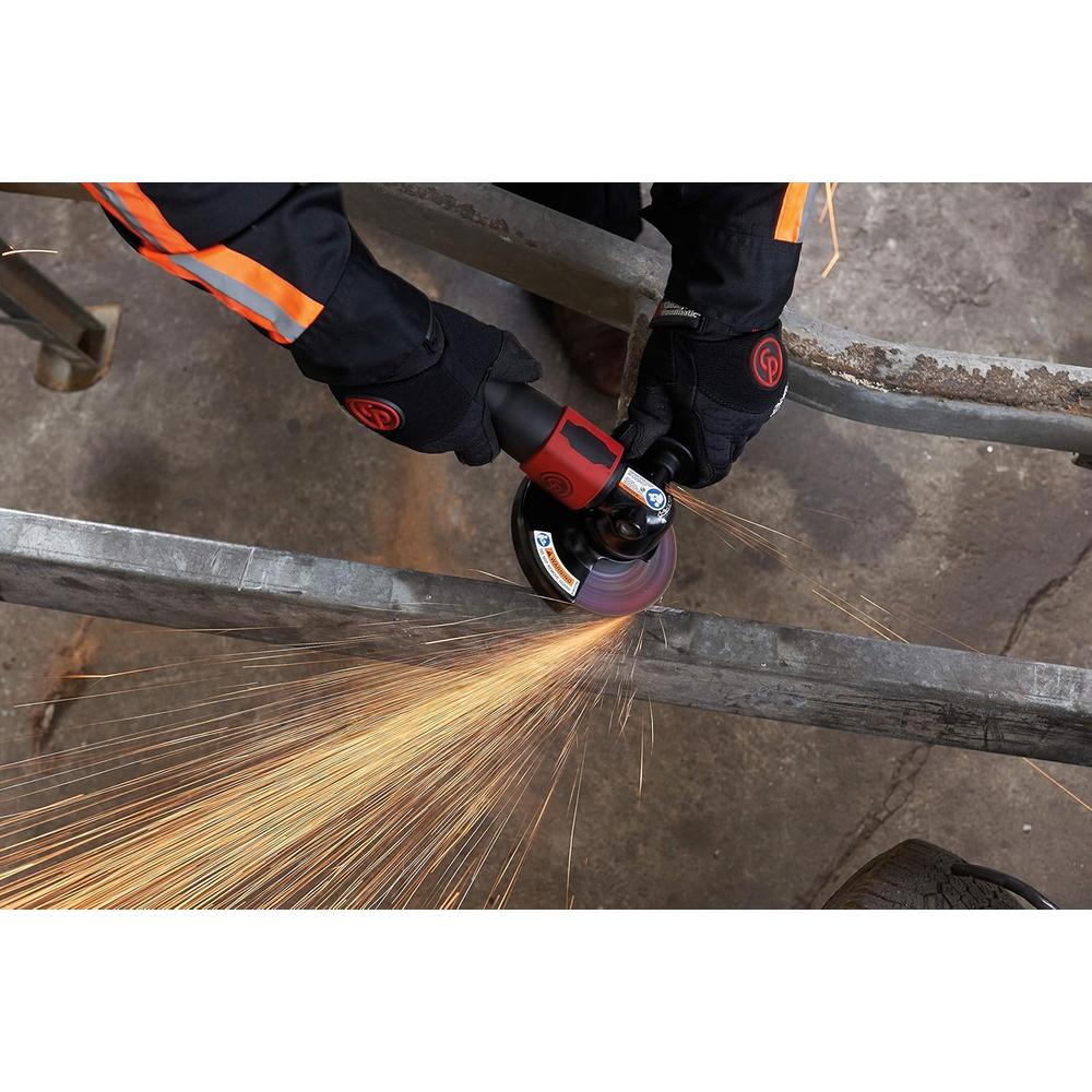 Chicago Pneumatic 7545B Meuleuse d'angle à air robuste avec capacité de roue de 4-1/2", filetage de broche 5/8"-11, 12 000 tr/min (8941075452)