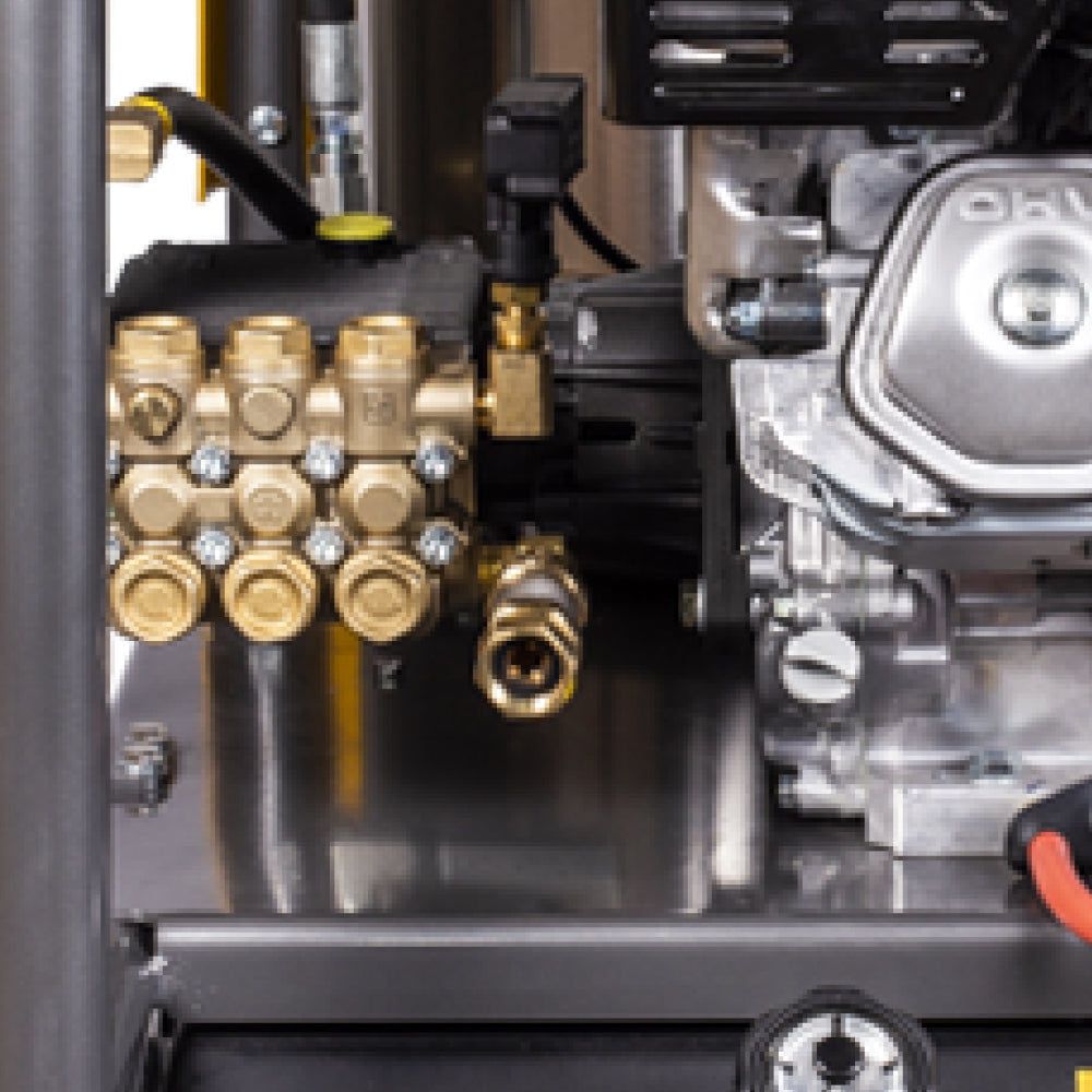 BE Power Equipment HW4013HG Hot Water Gas Pressure Washer - engine detail
