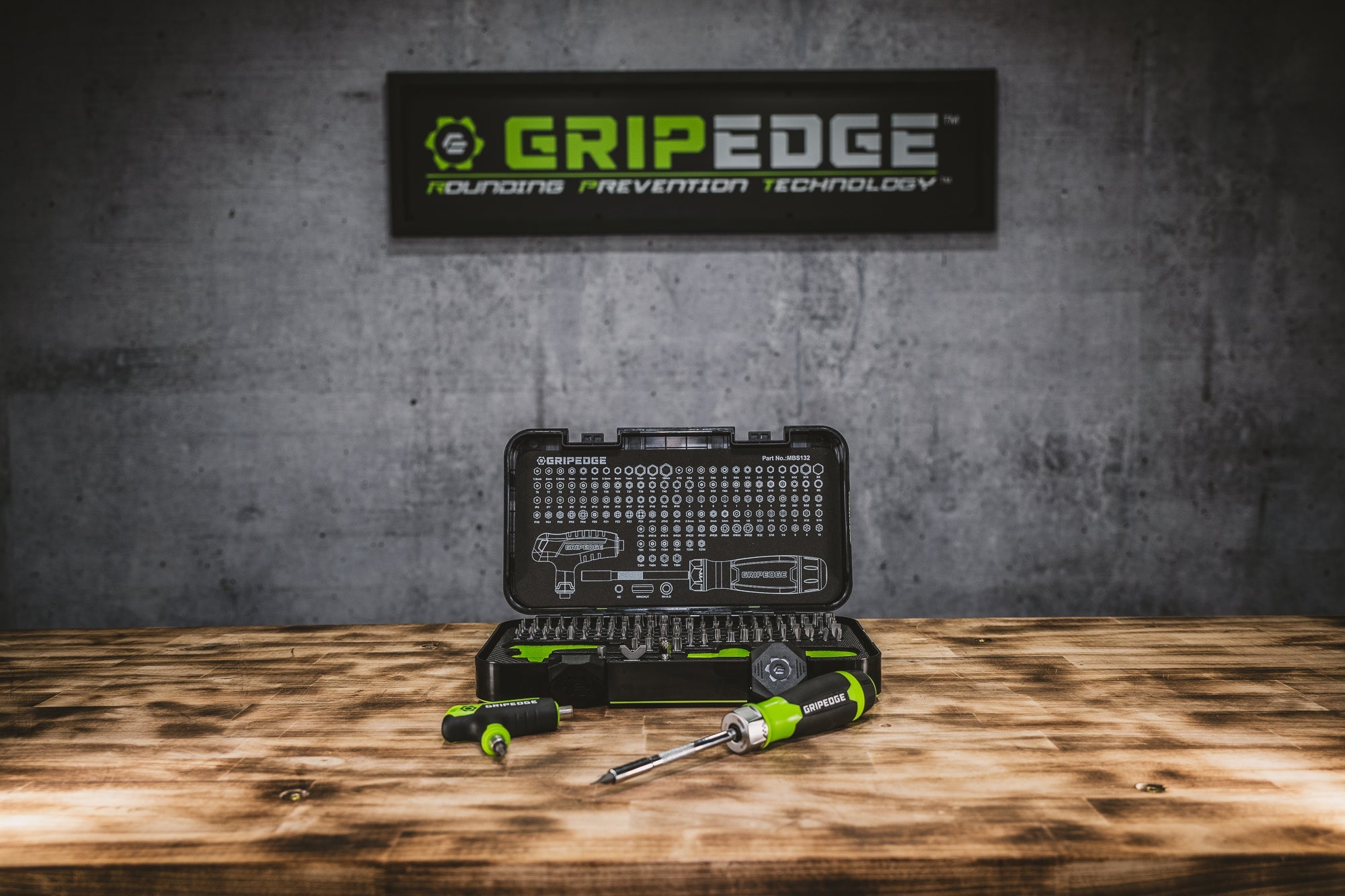 GripEdge MBS132 - Adapters, Coupler, and Accessories Included