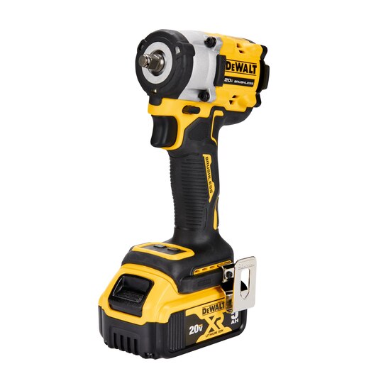 DeWalt DCF923P2 ATOMIC 20V MAX 3/8 in Cordless Impact Wrench with Hog Ring Anvil Kit - MPR Tools & Equipment