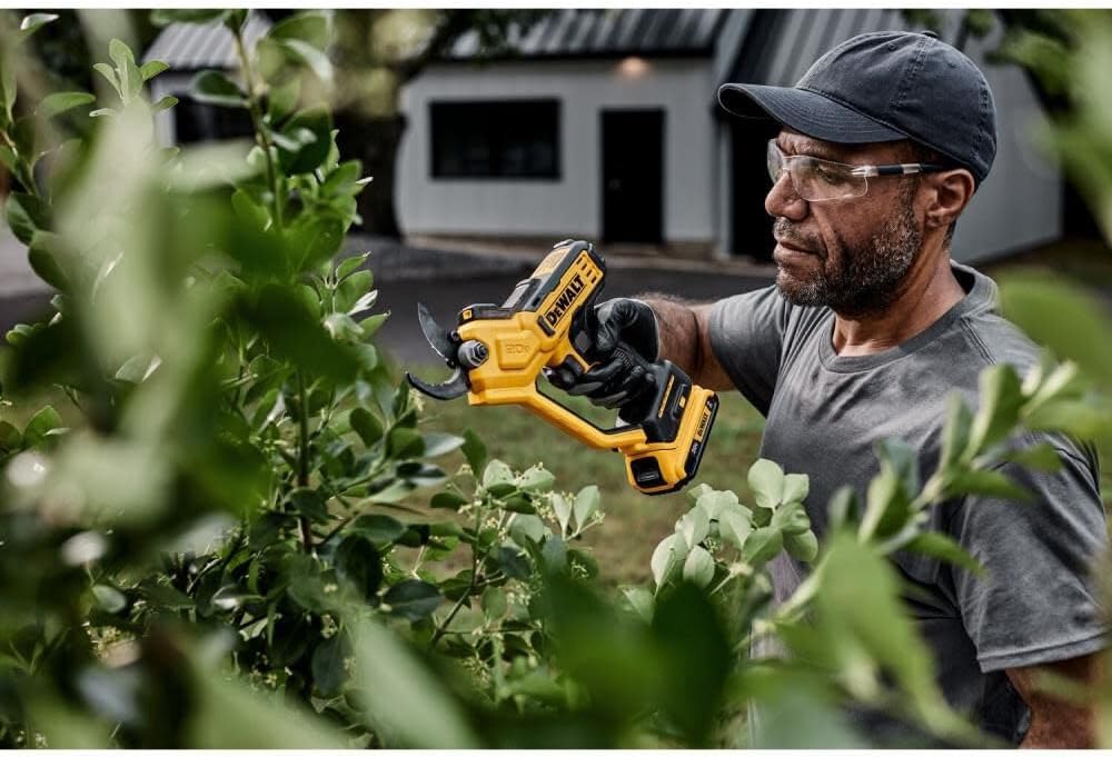 Dewalt DCPR320B 20V Max 1-1/2" Cut Capacity Cordless Pruner (Bare Tool)