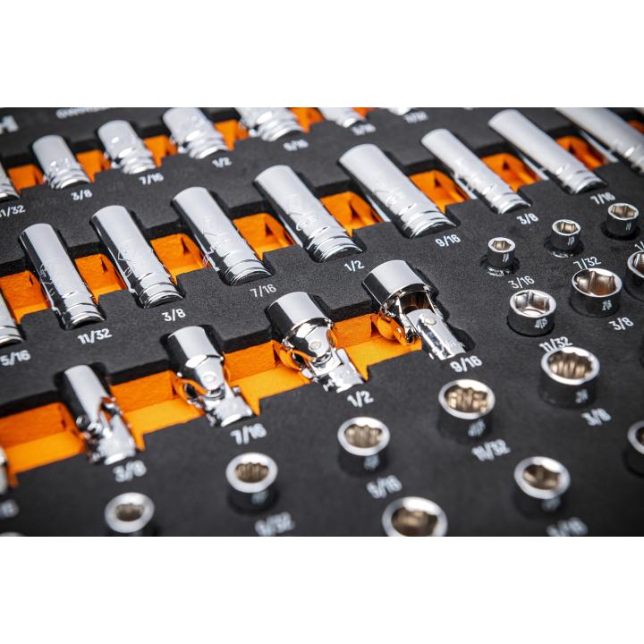 Gearwrench GWMSSKT14SAE 68pc 1/4 in Drive Master SAE Socket Set - close-up detail of sockets and flex joints