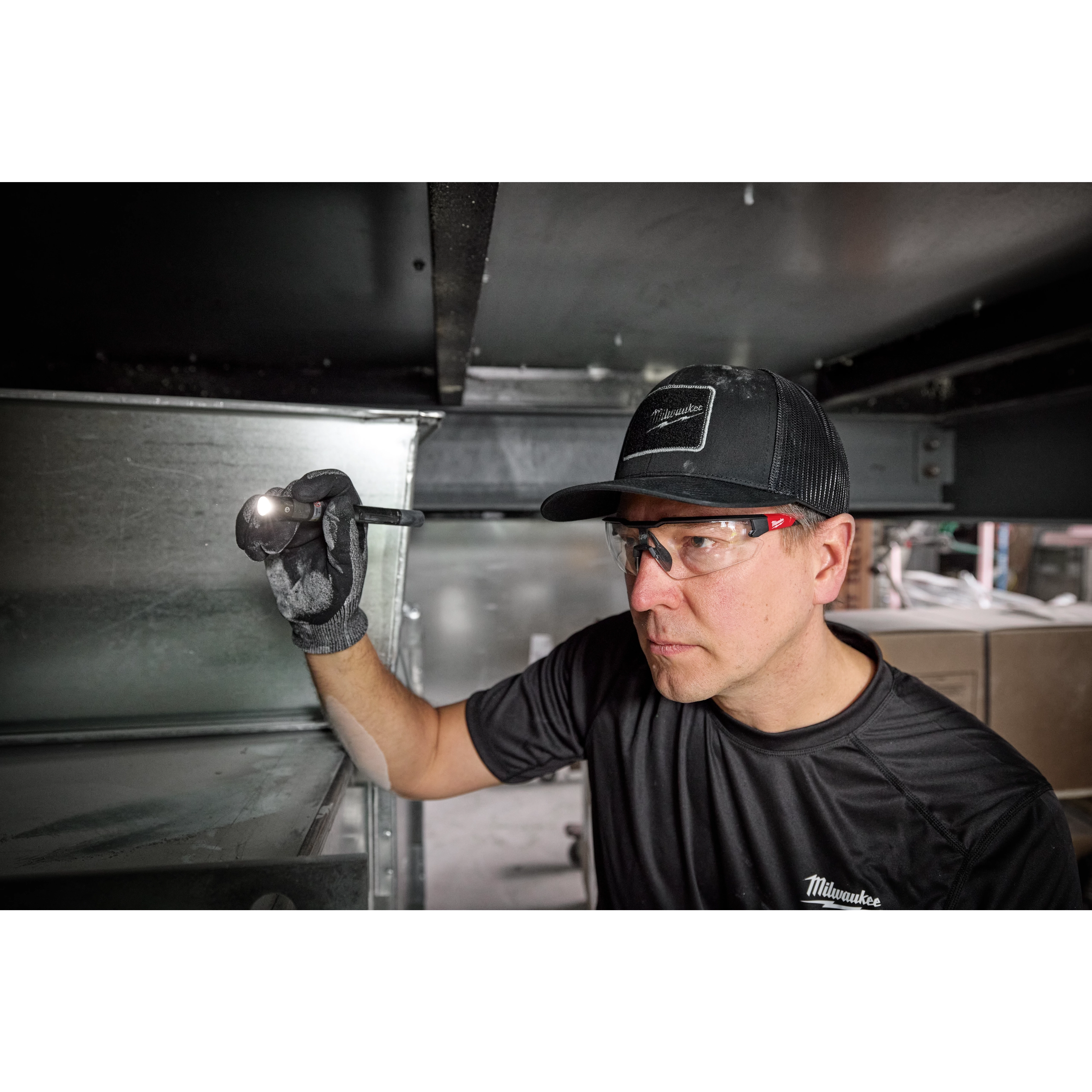 Milwaukee Tool 48-73-1063 Snapback Bump Cap side profile
