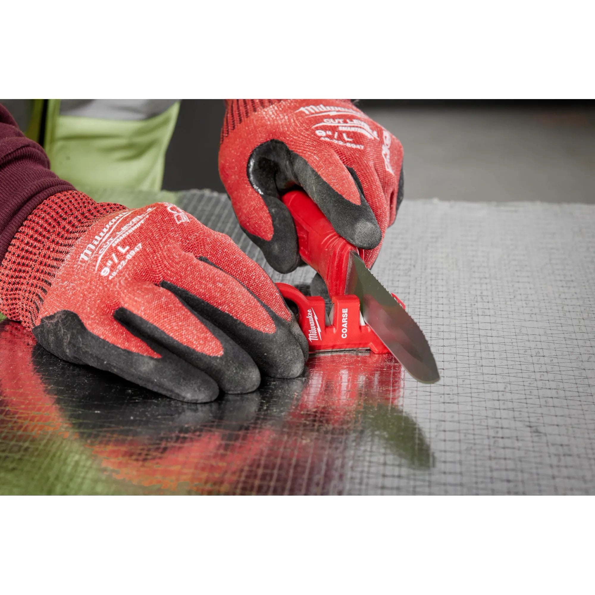 Milwaukee Tool 48-22-1590 Compact Knife Sharpener side view