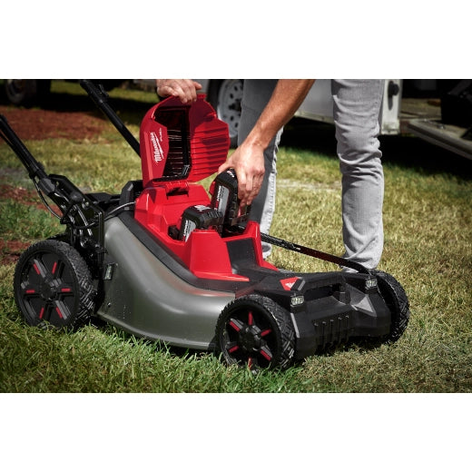 Milwaukee Tool 2823-22HD KIT DE TONDEUSE AUTOPROPULSÉE 18 CARBURANT 21", (2) BATTERIES HD12.0, (1) CHARGEUR RAPIDE À DOUBLE BAIE